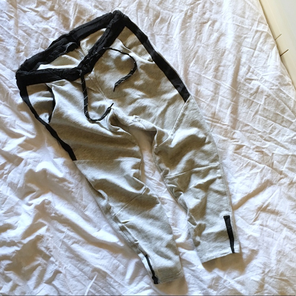 Zara Cropped Joggers